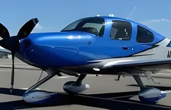 De volledige verkoop van vliegtuigen: CESSNA 172S, DA40NG, DA42NG, Cirrus SR22